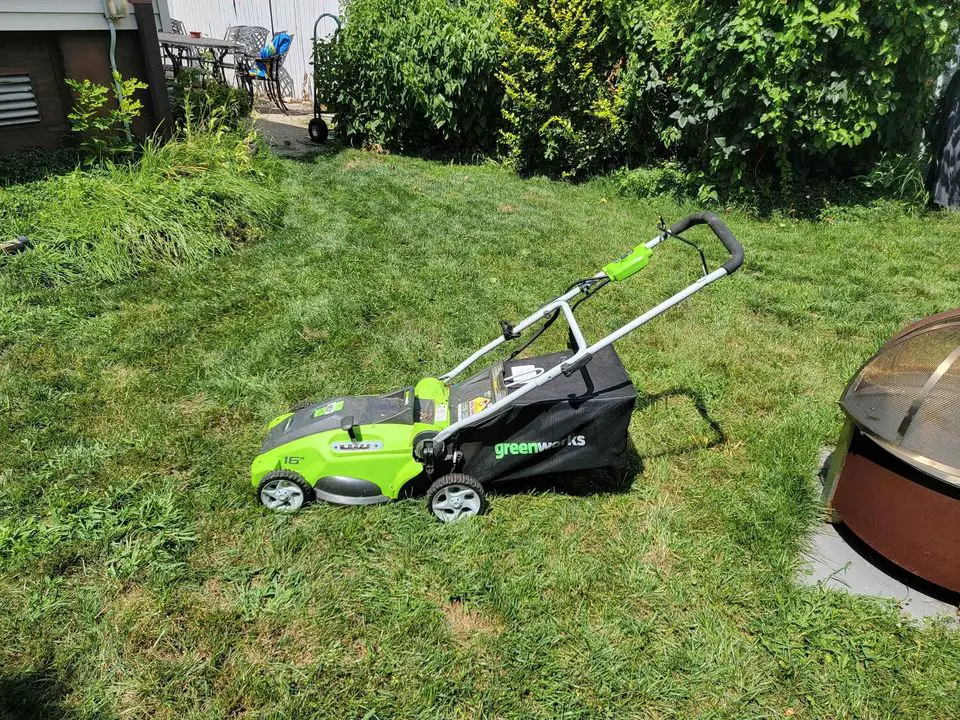 Best Lawn Mower for St. Augustine Grass [5 Honest Picks] - YardSimply.com